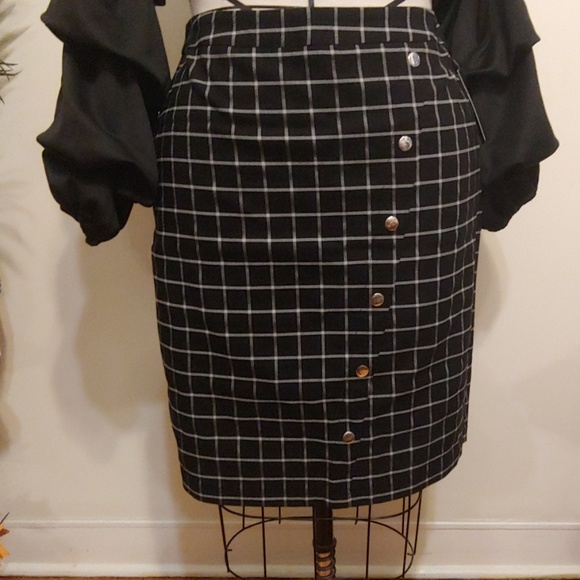 New in my closet with and without tags - Picture 2 of 7